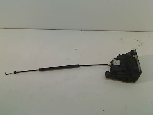 SERRURE PORTE AVD